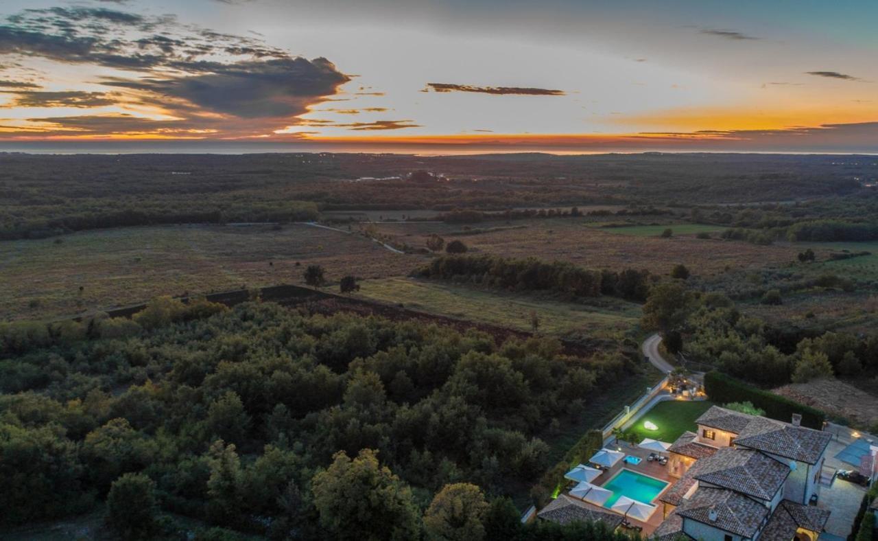 Villa Carolus-Luxurious Istrian Villa Barat  Kültér fotó