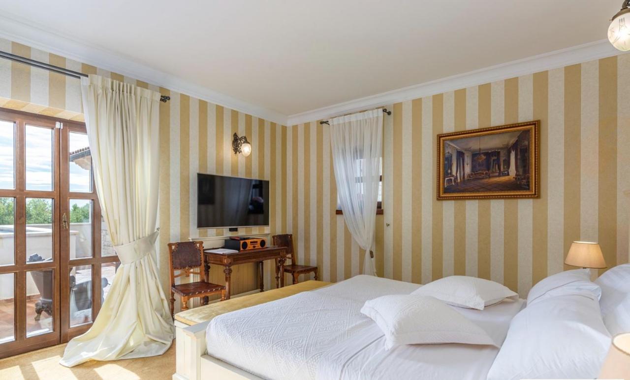 Villa Carolus-Luxurious Istrian Villa Barat  Kültér fotó